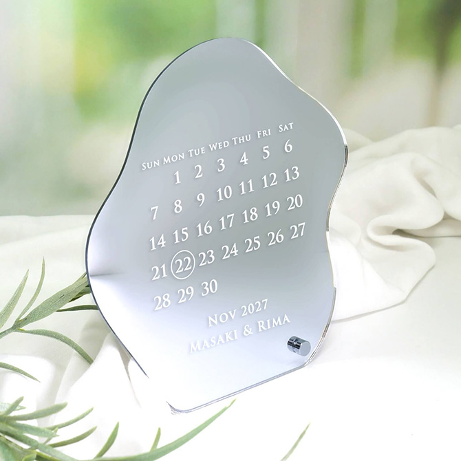 カレンダーミラーシルバー