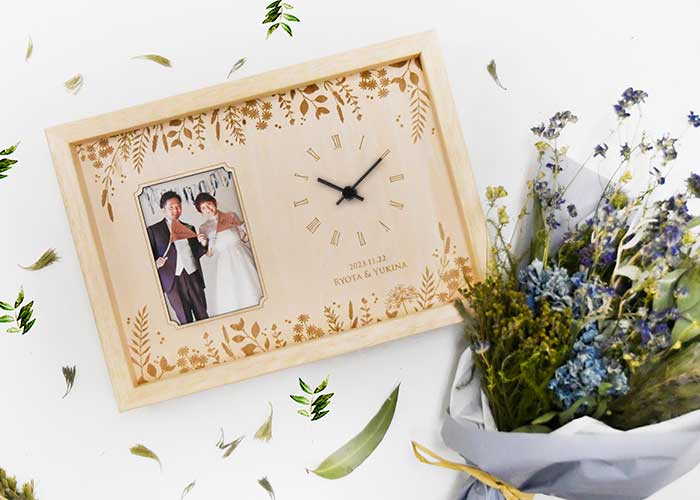 フォトフレーム付き木製時計「アルベロ」イメージ