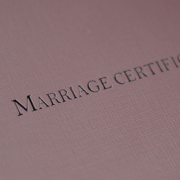 結婚証明書リベルテ落ち着いた大人の雰囲気