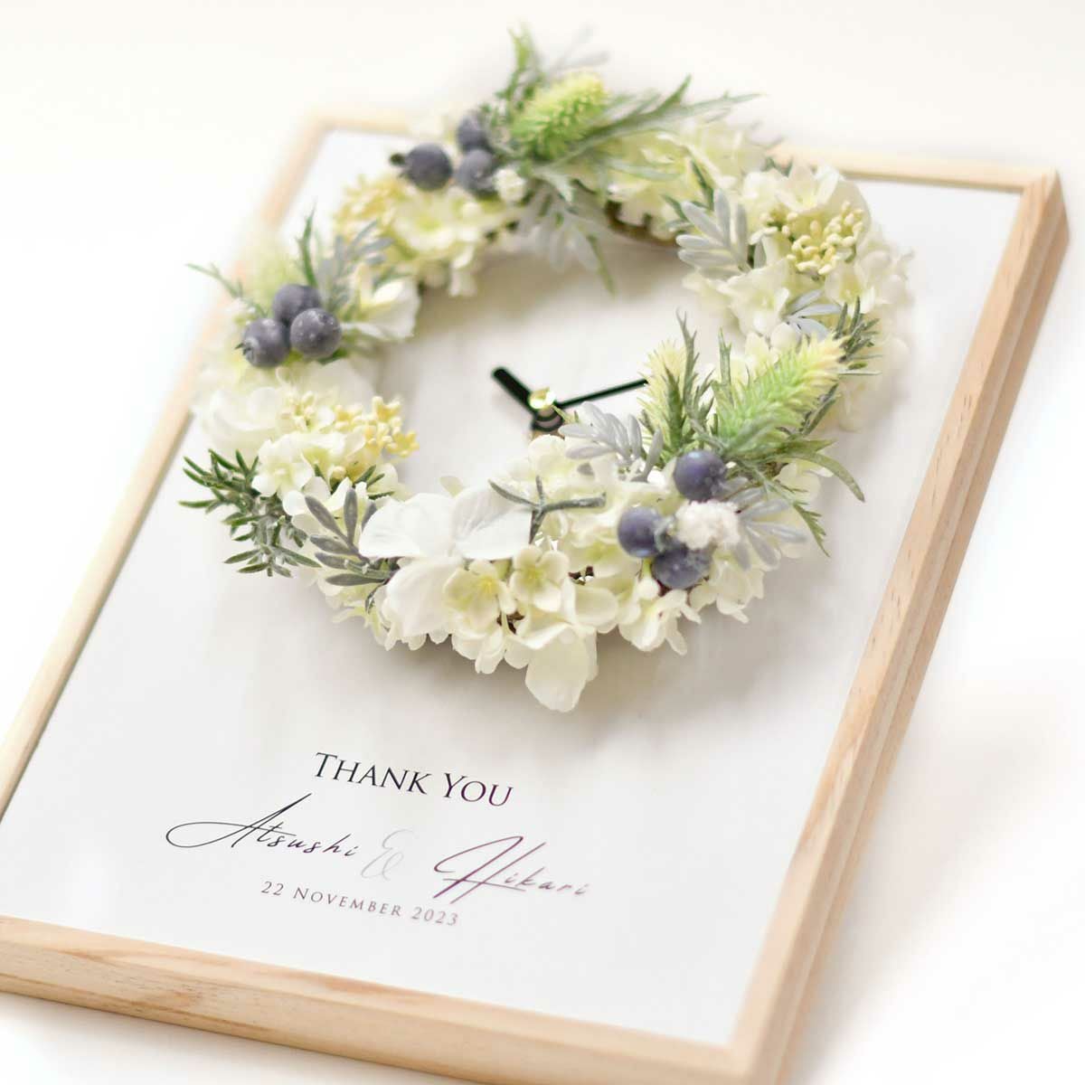 永遠をあらわす縁起のいいリースをアレンジした贈呈品