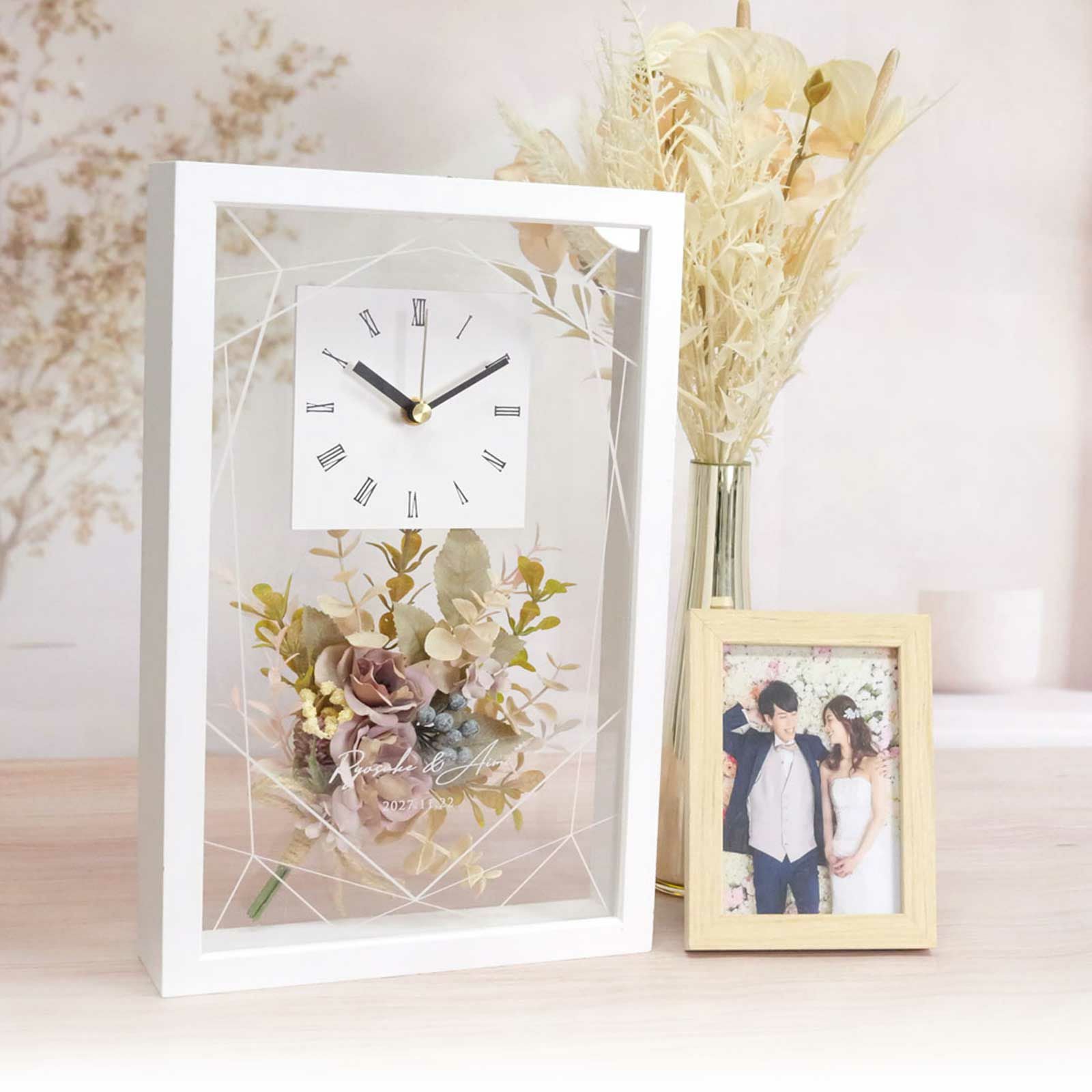 ダスティピンクのブーケをアレンジした花時計の結婚式両親プレゼント