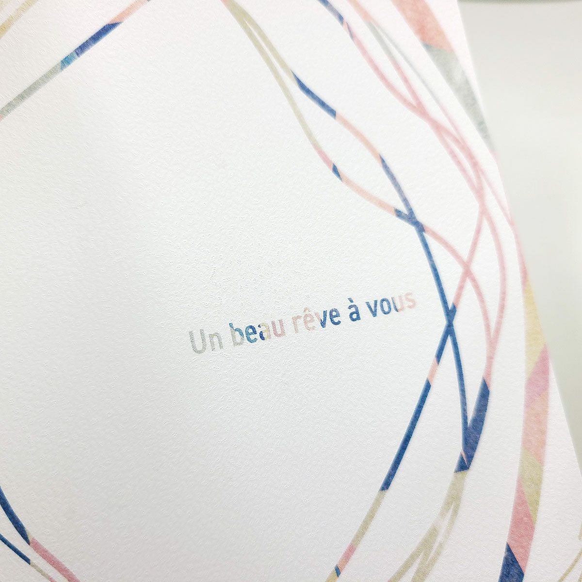 マーブリングアート風デザインカードのアップ