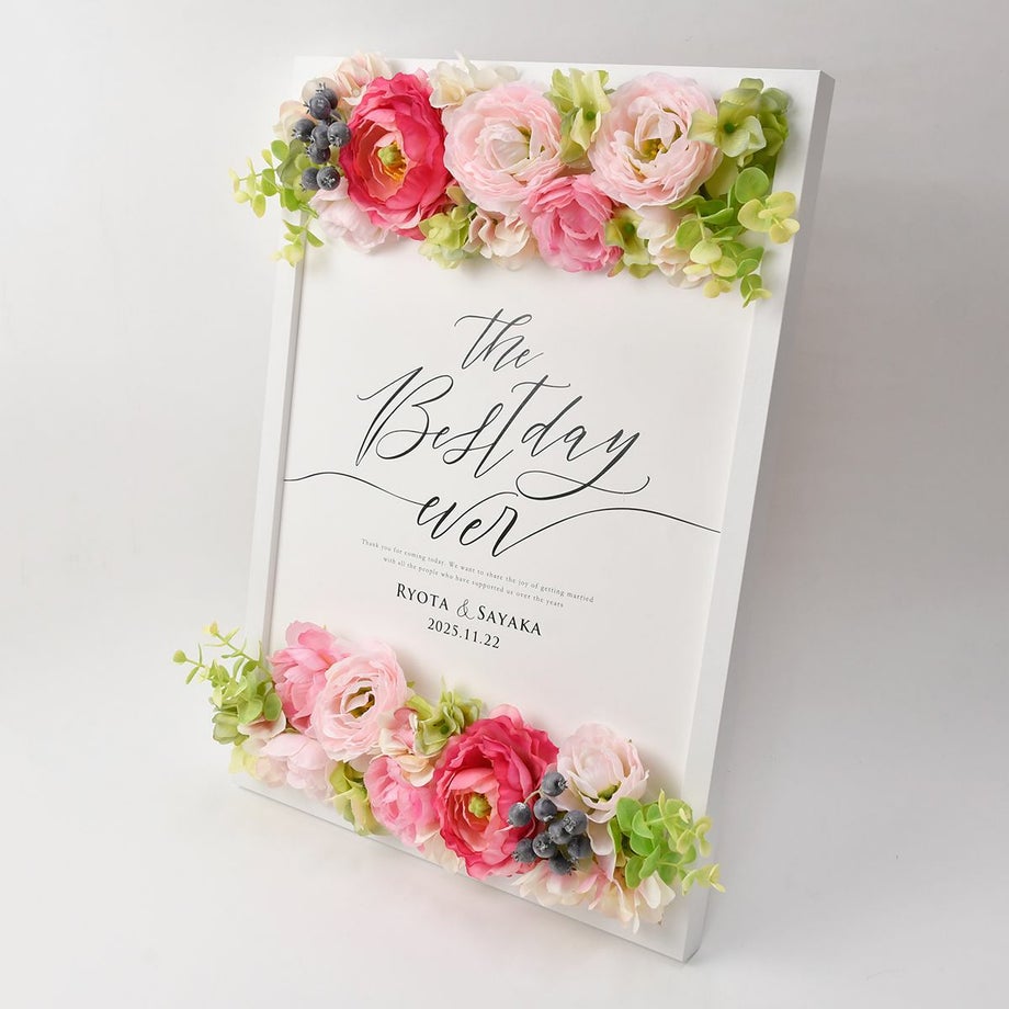 ゲストの心にも残る結婚式を演出洗練されたウェルカムボード