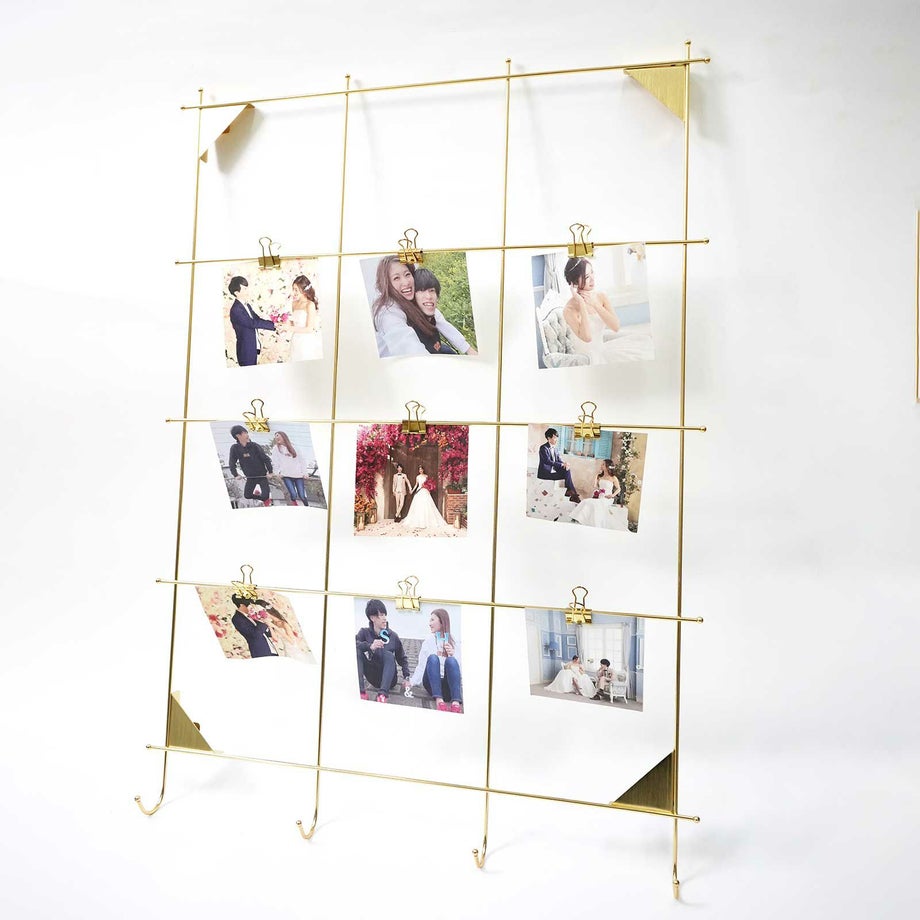 海外風結婚式に！SNSで話題のアイテムゴールドフレームボード