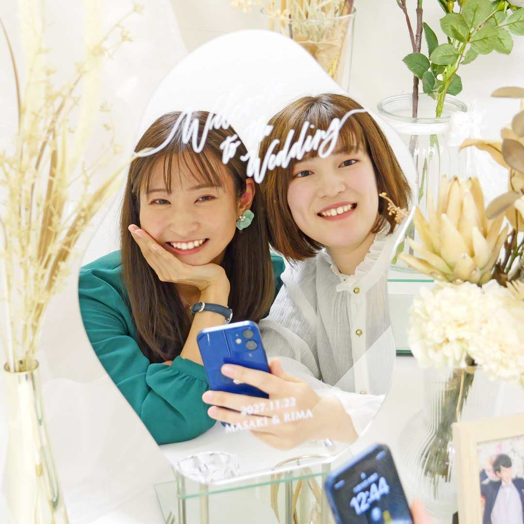 おしゃれなミラーウェルカムボード