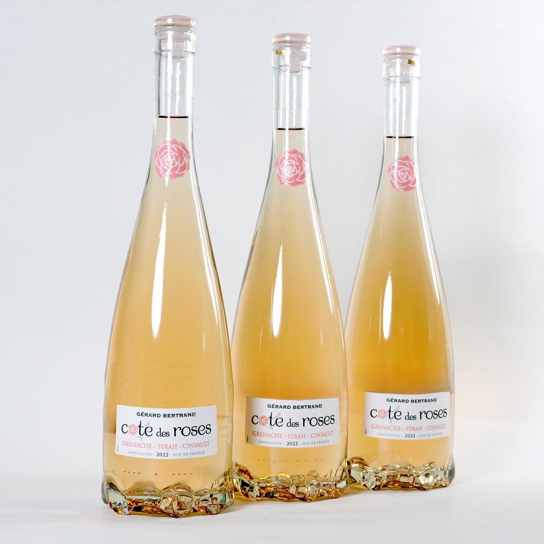 バラの風味とほのかなグレープフルーツを持ち、フレッシュでキャンディーの後味が続く