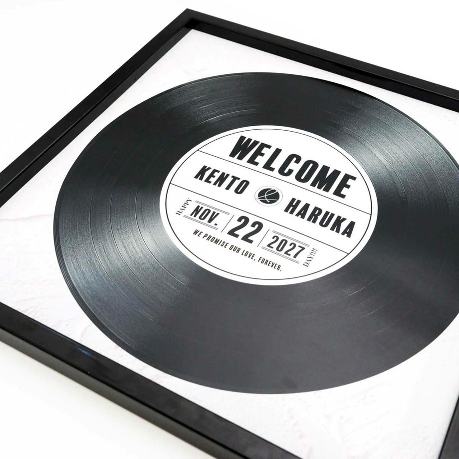 高品質なブラックのフレーム入りウェルカムボード