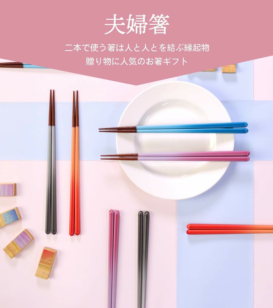 手のひらサイズで飾る場所を選ばずコンパクトにお花を楽しめるガラスドームフラワー
