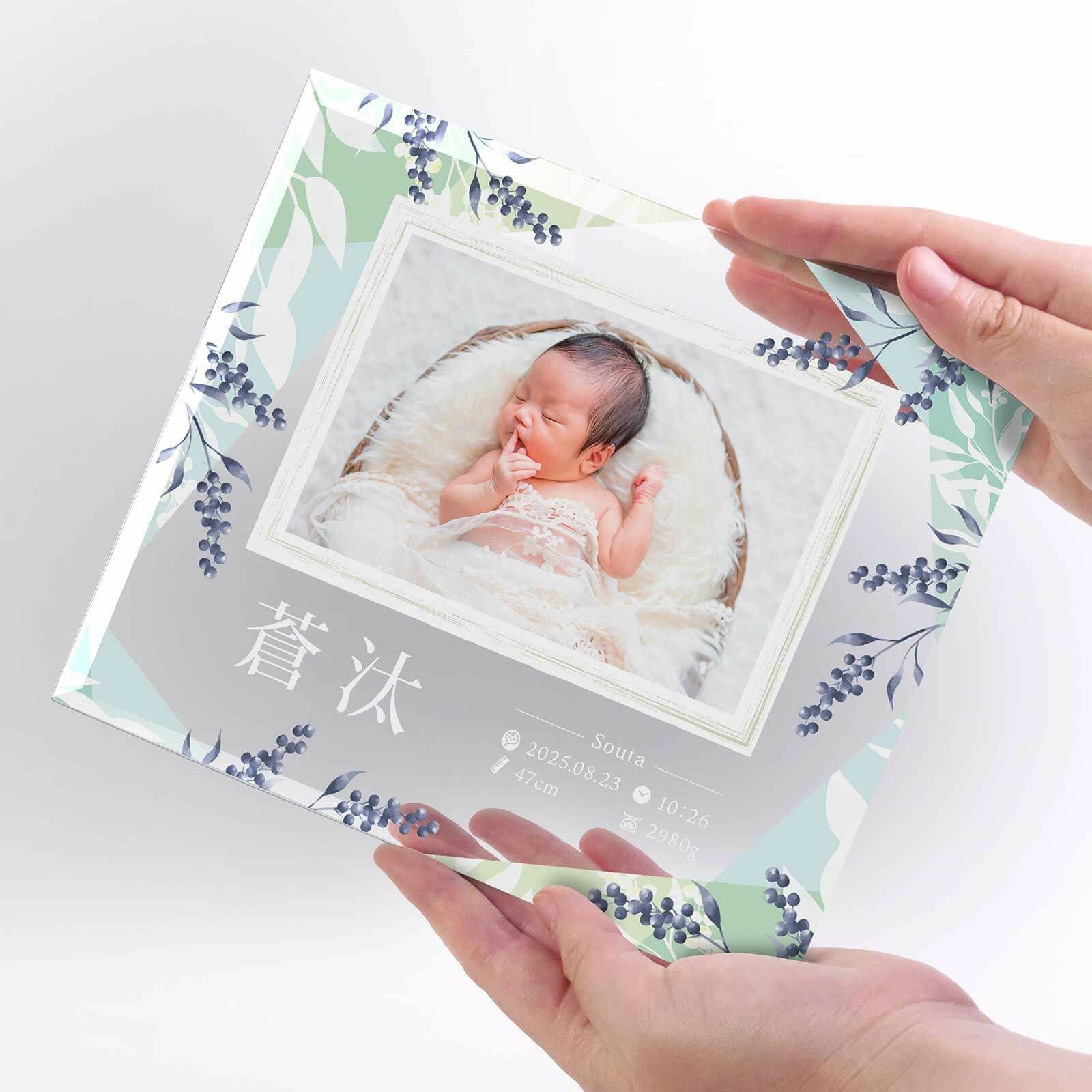 取り扱いやすいL判サイズが入れられるおしゃれな写真立て