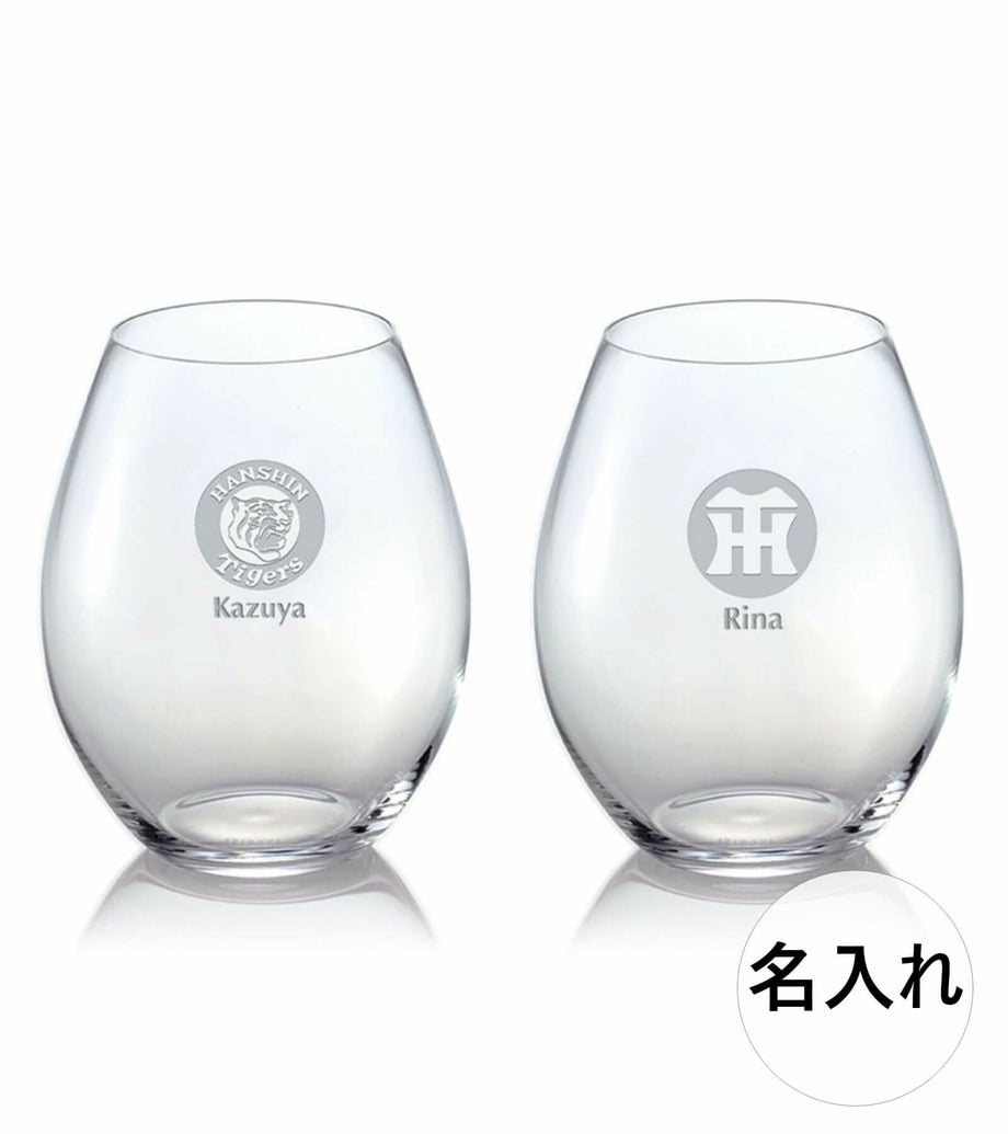 ロゴの下に名入れ彫刻したグラス