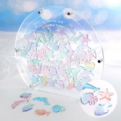 ゲストと一緒に作り上げる大人気の受付演出アクリルウェディングドロップス