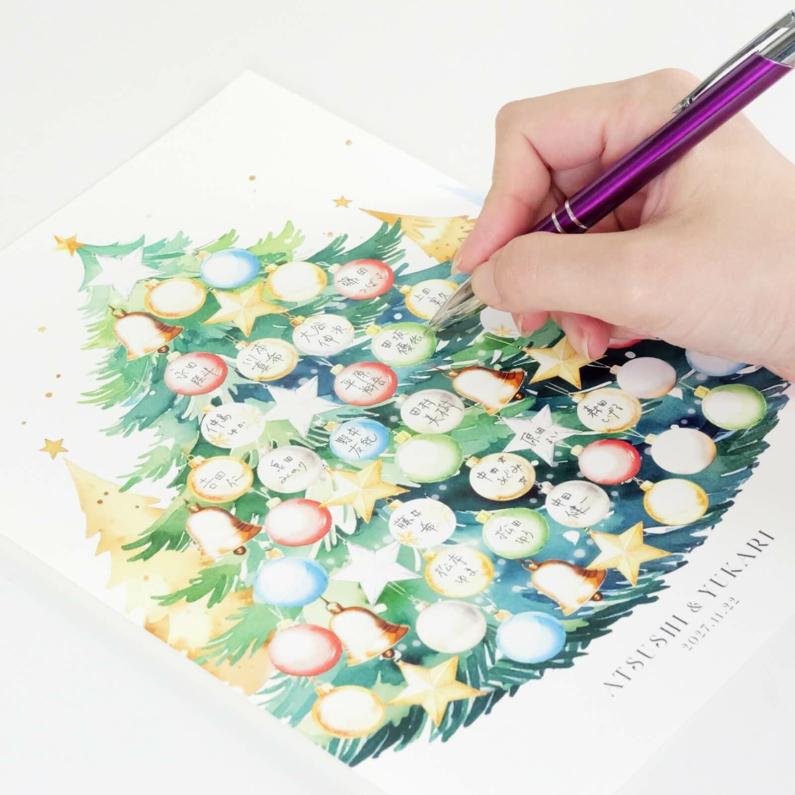 ゲストにも楽しんで参加してもらえるペンで署名するサイン式結婚証明書