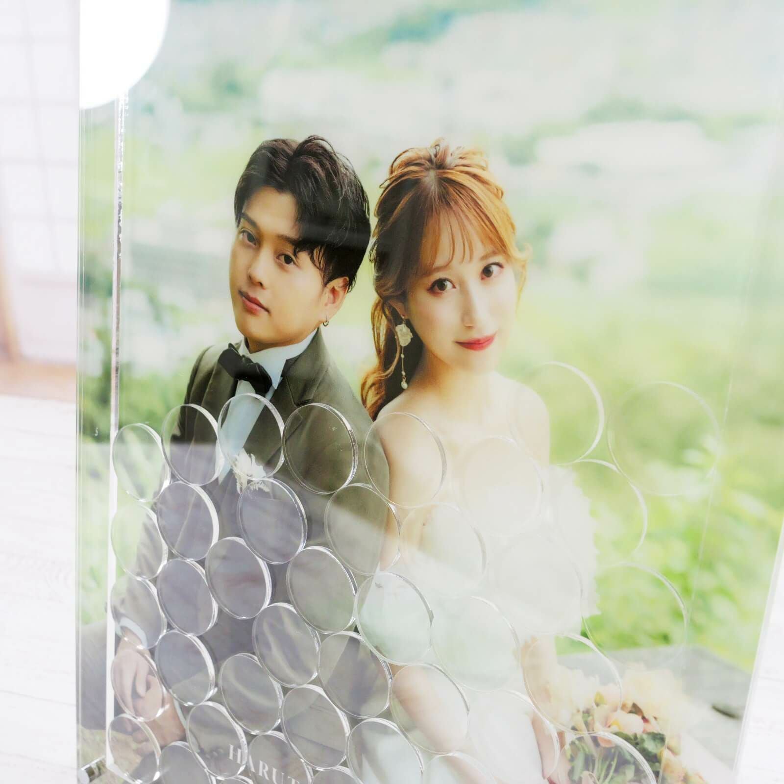 写真ボードの煌びやかゲスト参加型の楽しさどっちも叶うウェディングドロップス